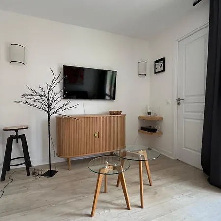 Bel Appt 6 P Avec Piscine Parking Gratuit Et Tennis 109 Apartman *